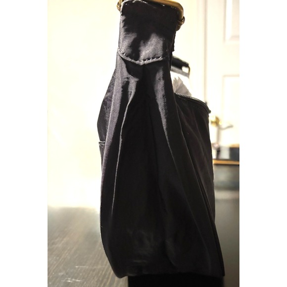 NEW!! Thirty-One Black Crossbody Bag Faith Trust Pixie Dust Embroidered Disney - Picture 7 of 7